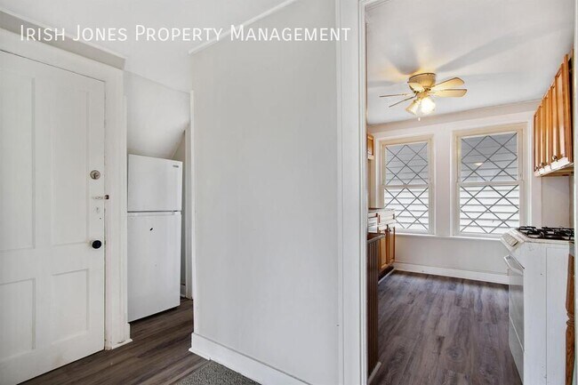 Building Photo - 54 Anderson Pl