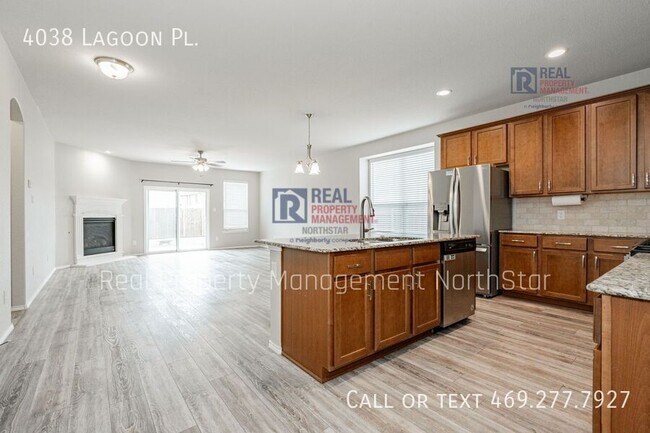 Building Photo - 4038 Lagoon Pl