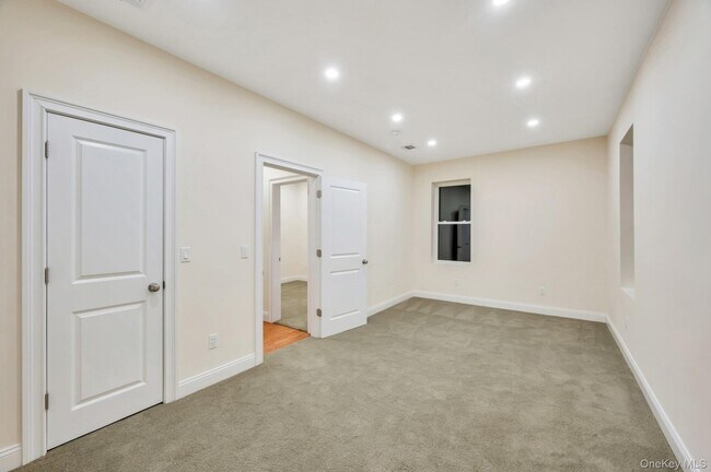 Building Photo - 41-06 25th Ave