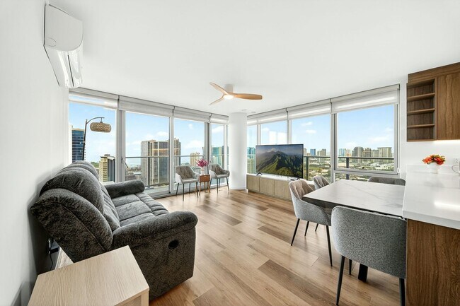 Building Photo - High-Rise Retreat | Panoramic Ocean & City Views