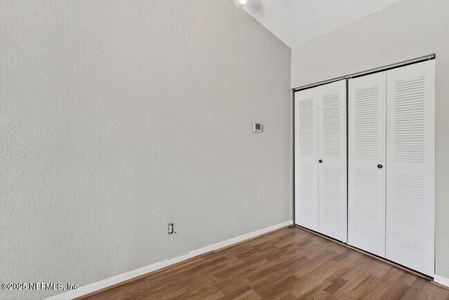Building Photo - 13703 Richmond Park Dr N