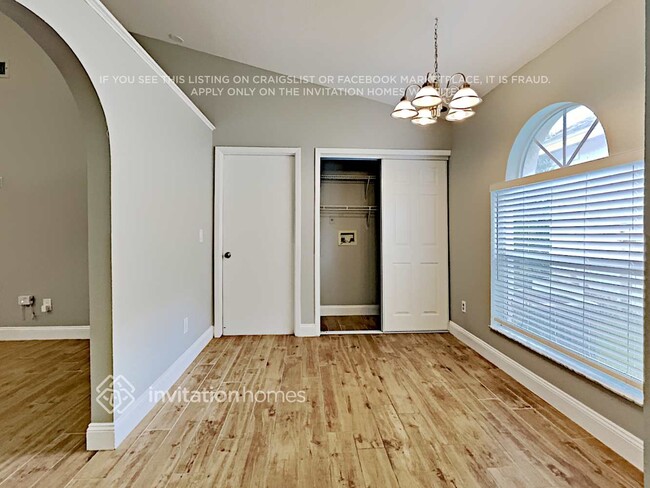 Building Photo - 2108 Crosshair Cir