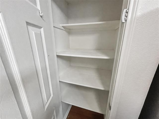 Building Photo - 611 Mariposa Dr