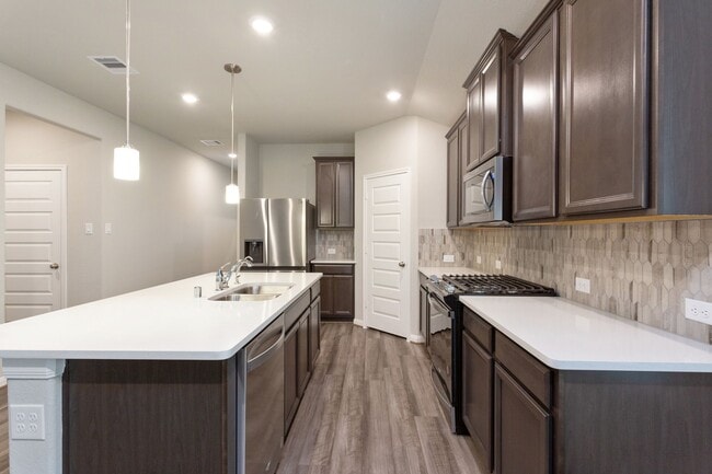 Building Photo - 6915 Lebec Dr