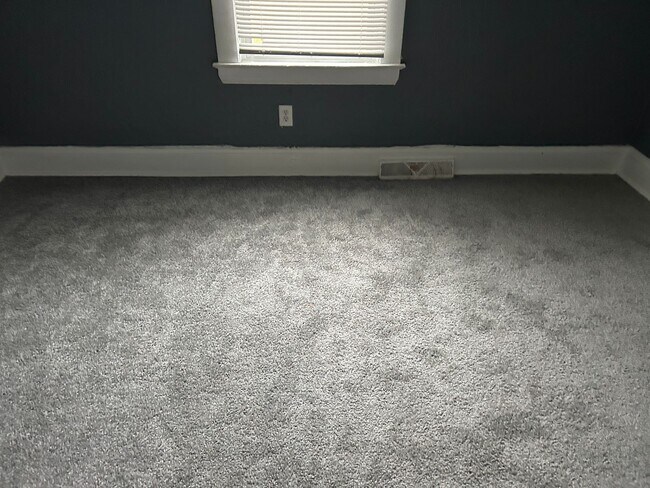 Building Photo - 12523 Forest Ave