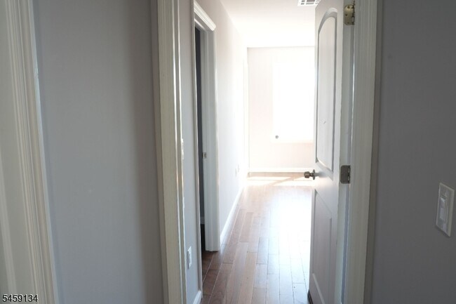 Building Photo - 168 Johnson Ave