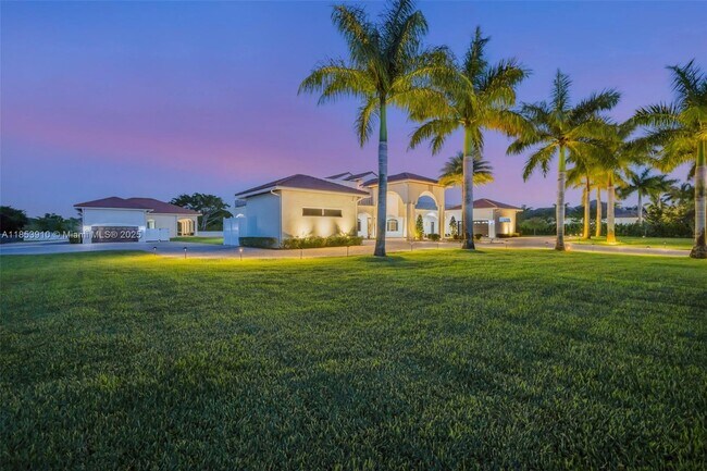Building Photo - 4610 SW 178th Ave