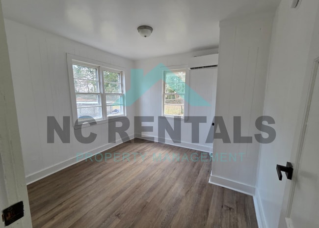 Building Photo - 226 Wayne Ave