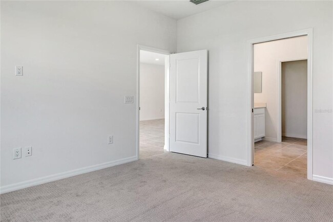 Building Photo - 8113 Sternway Rd