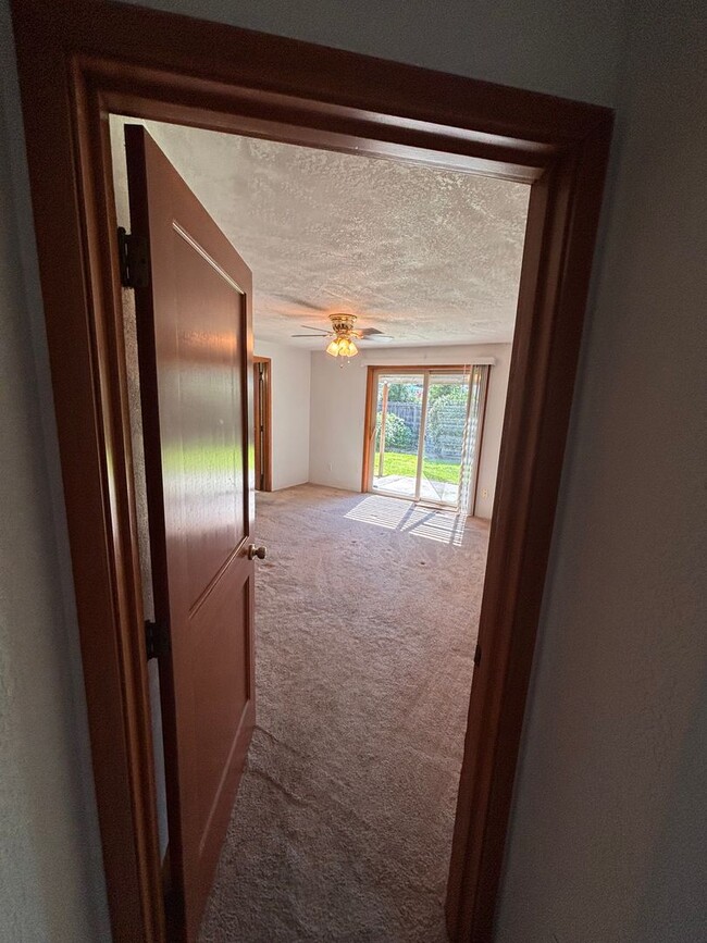 Building Photo - Beautiful 4 bedroom 2 bathroom home coming soon!!
