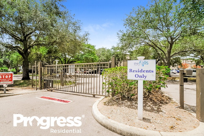 Building Photo - 8513 Lucuya Way