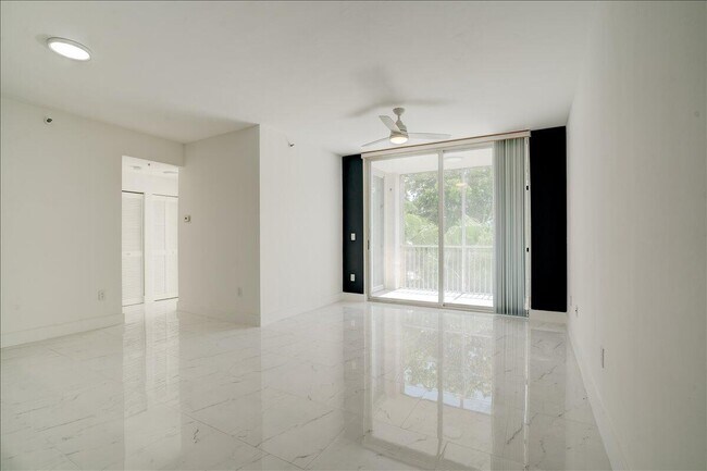 Building Photo - 9805 NW 52nd St