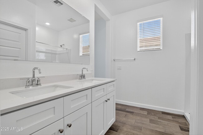 Building Photo - 9284 S Mara Dr