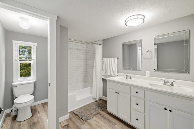 Building Photo - 1330 Old Northcutt Rd