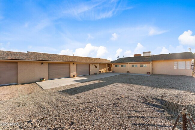 Building Photo - 51433 U.S. Hwy 60 89