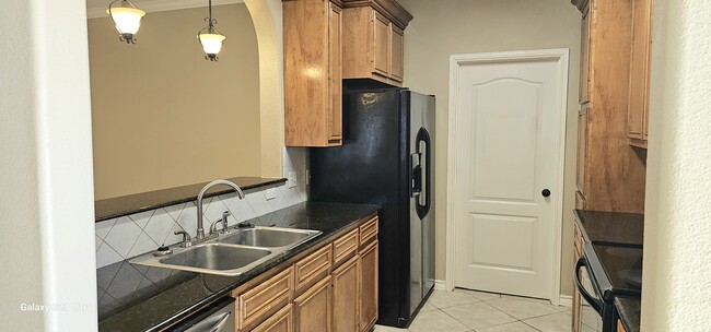 Building Photo - 6214 Manresa Dr