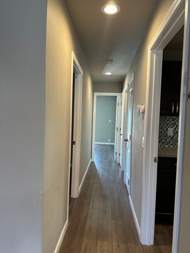 Building Photo - 73270 Desert Greens Dr N