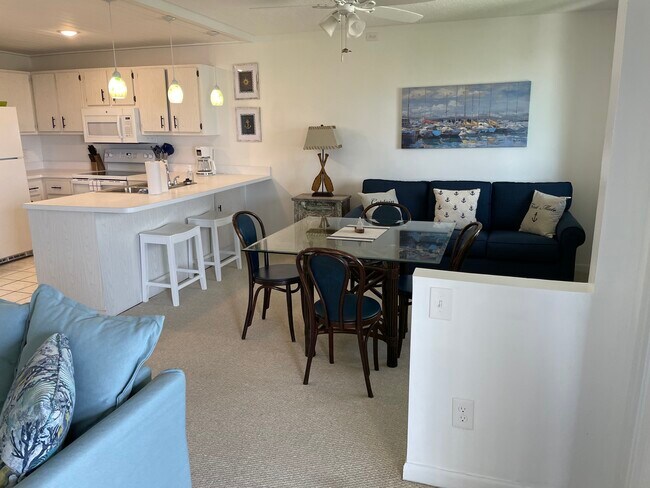 Dining Area - 4501 S Atlantic Ave