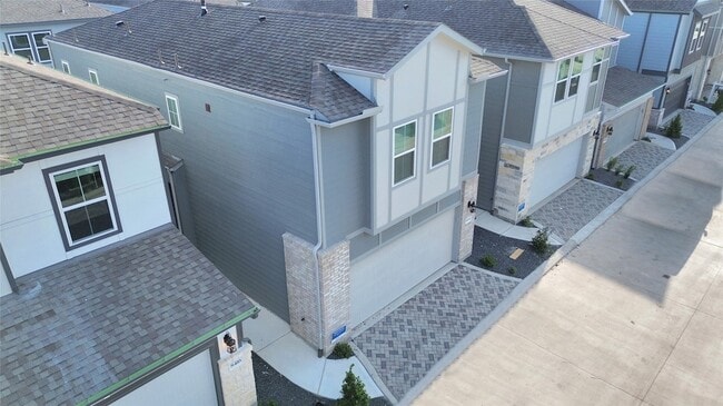 Building Photo - 8414 Rising Stream Dr