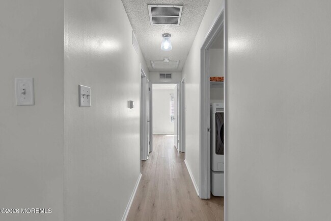 Building Photo - 4403 Aberdeen Dr