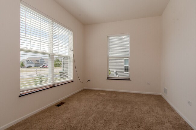 Building Photo - 26107 White Oak Trail