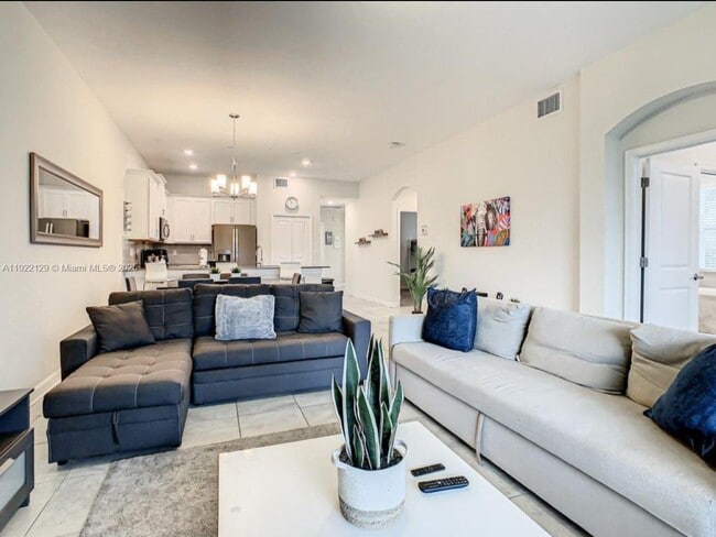 Building Photo - 653 Ocean Course Ave