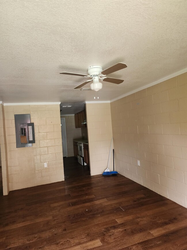 Building Photo - 113 Shelby Ln