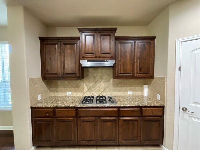 Building Photo - 2807 Prosperity