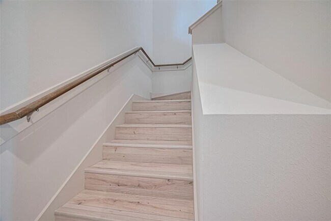 Building Photo - 11603 Royal Ivory Crossing