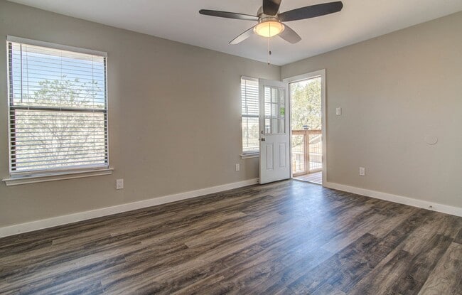 Building Photo - 1205/1207 Gregory Ln