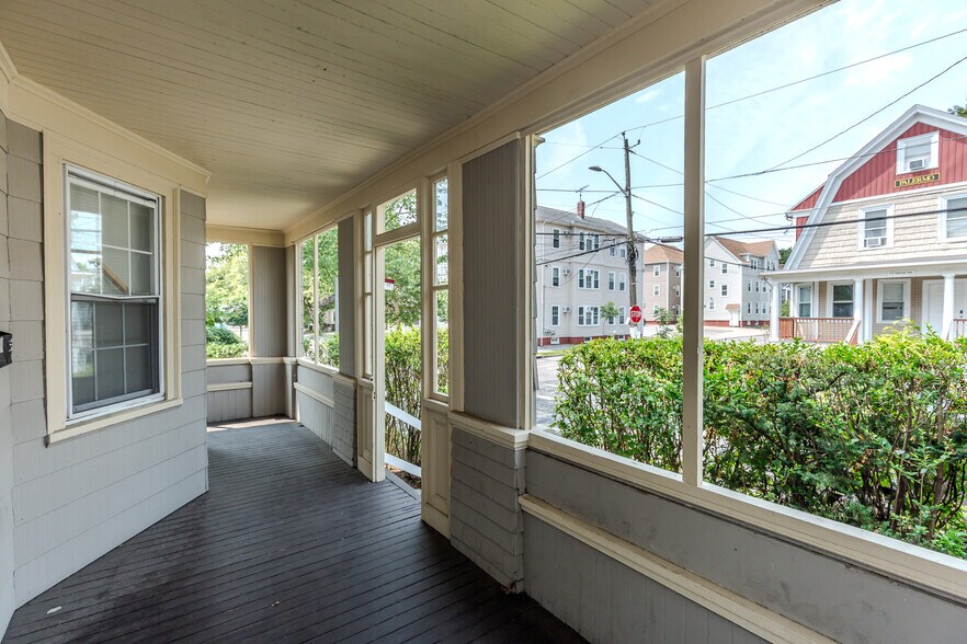 Building Photo - 173 Oakland Ave