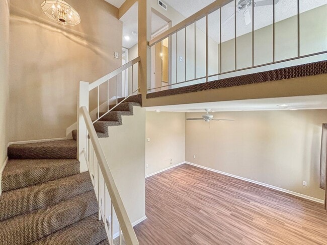 Building Photo - Beautiful 3BD/2.5BA Condo in Tierrasanta w...