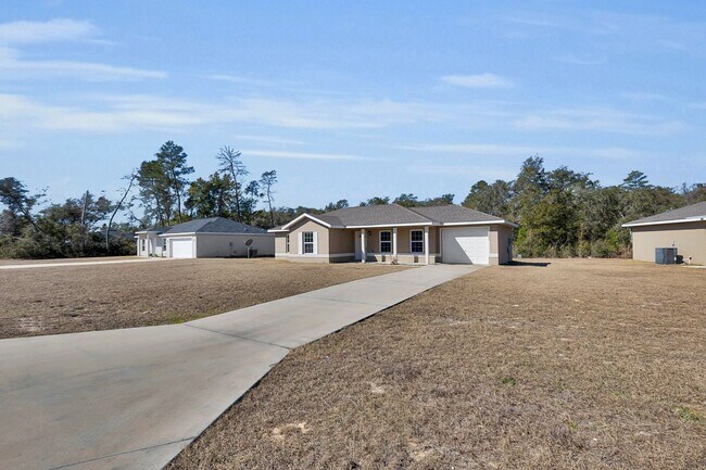 Building Photo - 3/2 Rental South of Ocala!