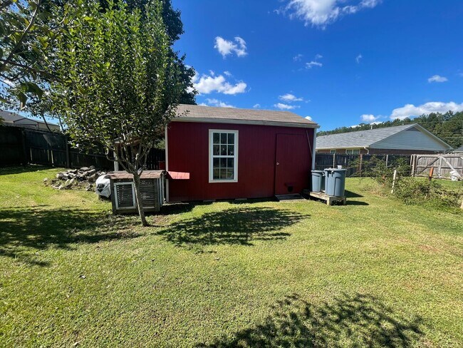 Building Photo - Nice Brick 3/2 House in Garden Lakes- $1,495