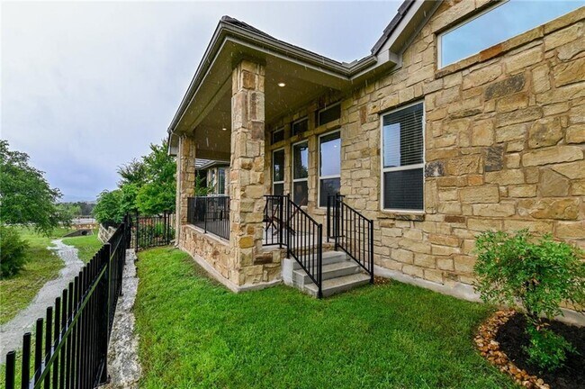 Building Photo - 204 Maxwell Way