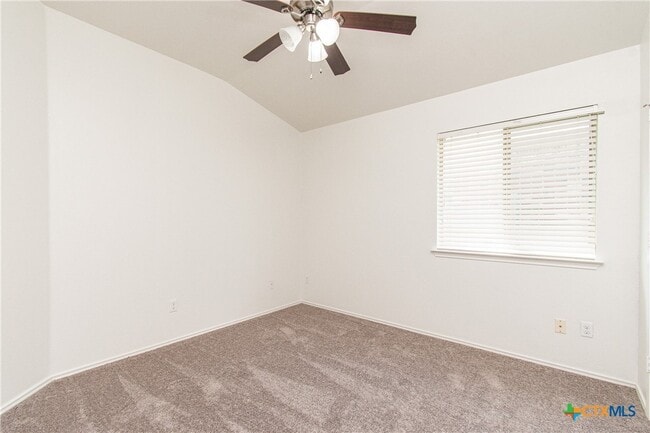 Building Photo - 7003 Osbaldo Dr