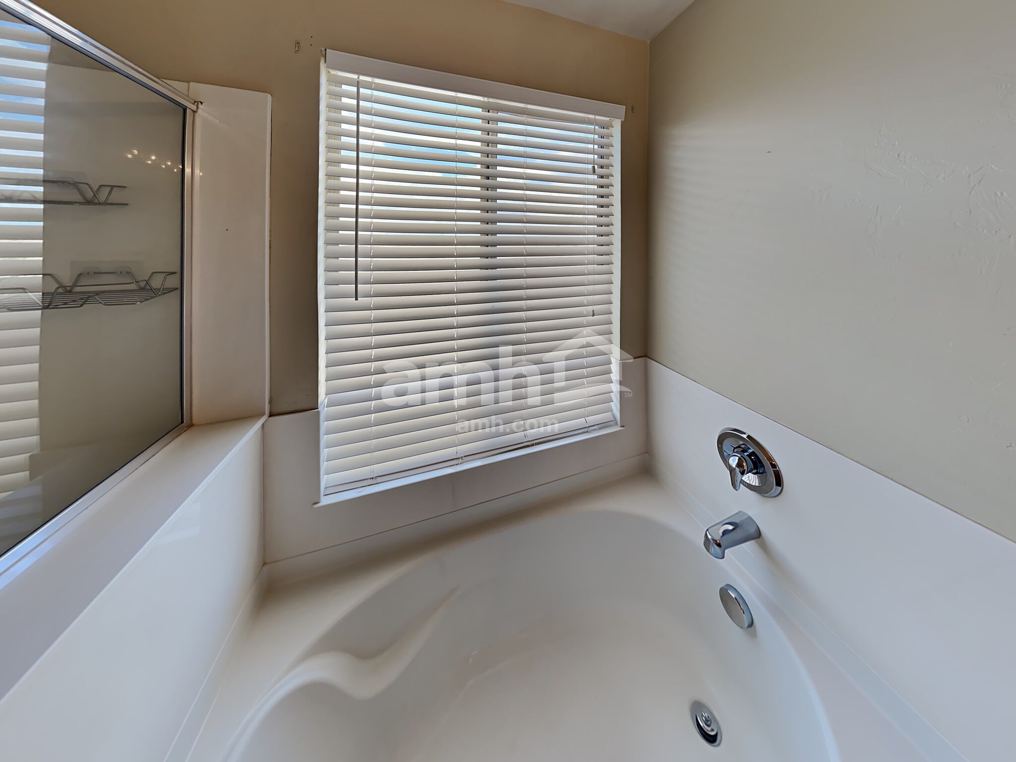 Building Photo - 12951 N Fox Hollow Dr