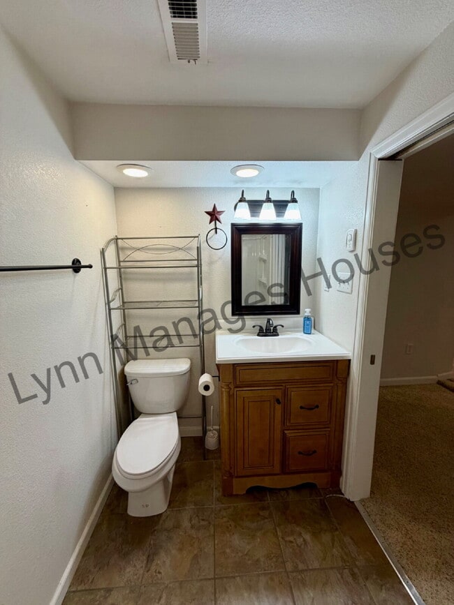 Building Photo - Single Family Home - Ready Now!