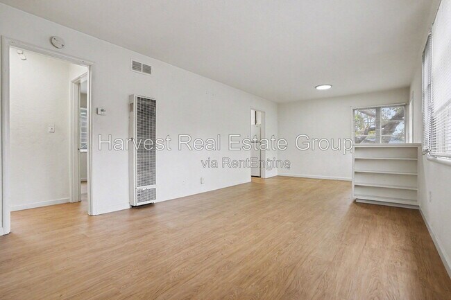 Building Photo - 2233 Ninth St