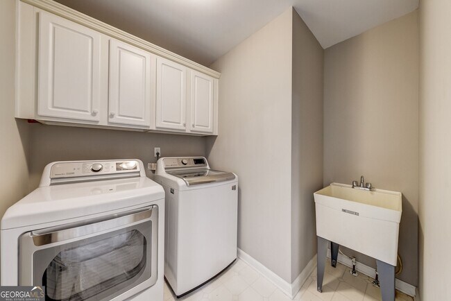 Building Photo - 950 Wilde Run Ct