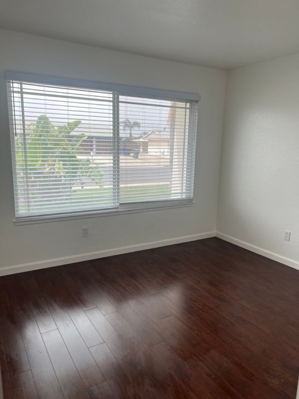 Building Photo - 8335 Stonewood Ln