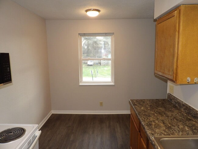 Building Photo - 302 Quachita Trail