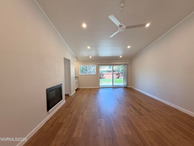 Building Photo - 795 Twin Pines Ct