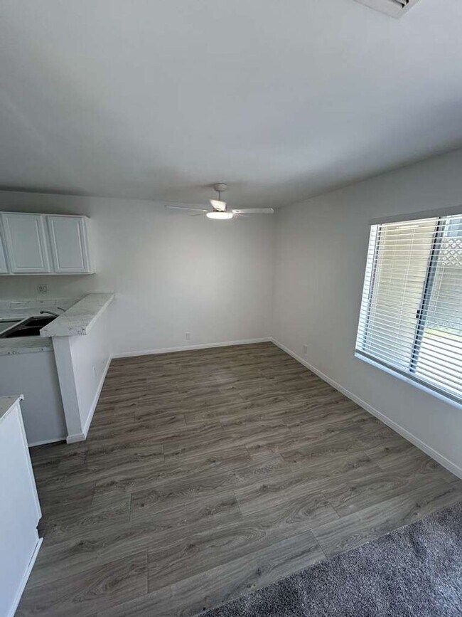 Building Photo - Spacious Renovated 3 bedroom/2 bath townhome in Paradise Hills! Move in Ready! $3,095