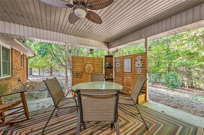 Building Photo - 66 Wentworth Dr