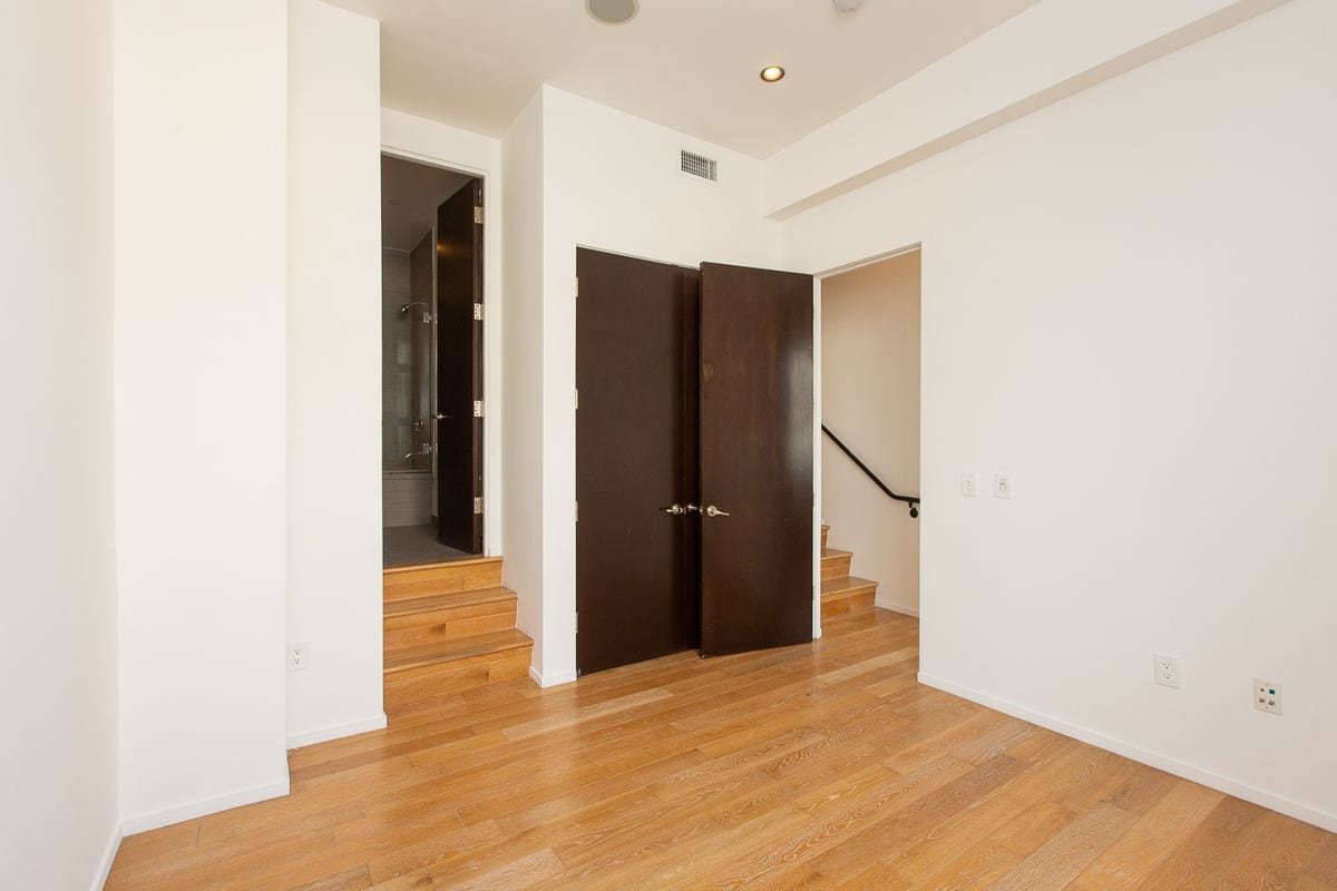 Building Photo - 8639 Whitworth Dr