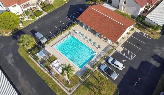Building Photo - 9940 Eagles Point Cir