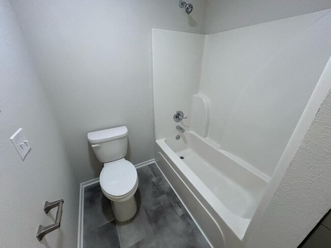 Building Photo - 3 Baggett Ct