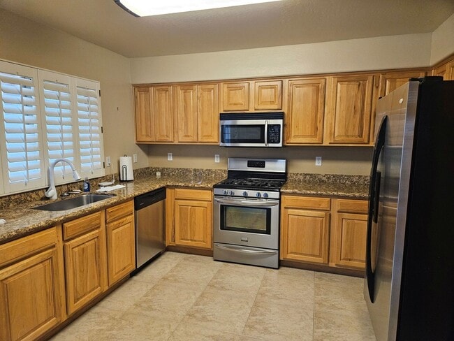 Building Photo - Incredible home in Bell West subdivision in Surprise