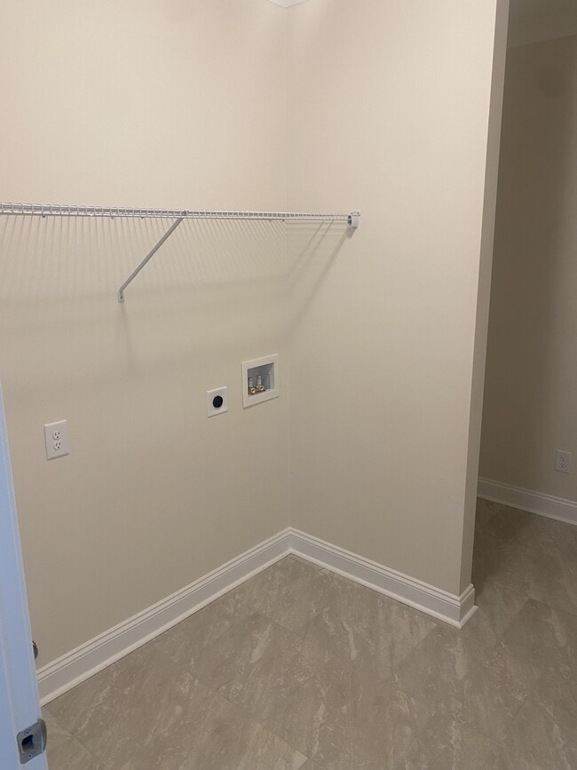 Building Photo - 3244 Spiral Ln